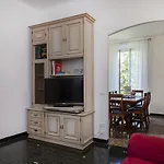 Quinto Seaview Apartment By Wonderful Italy