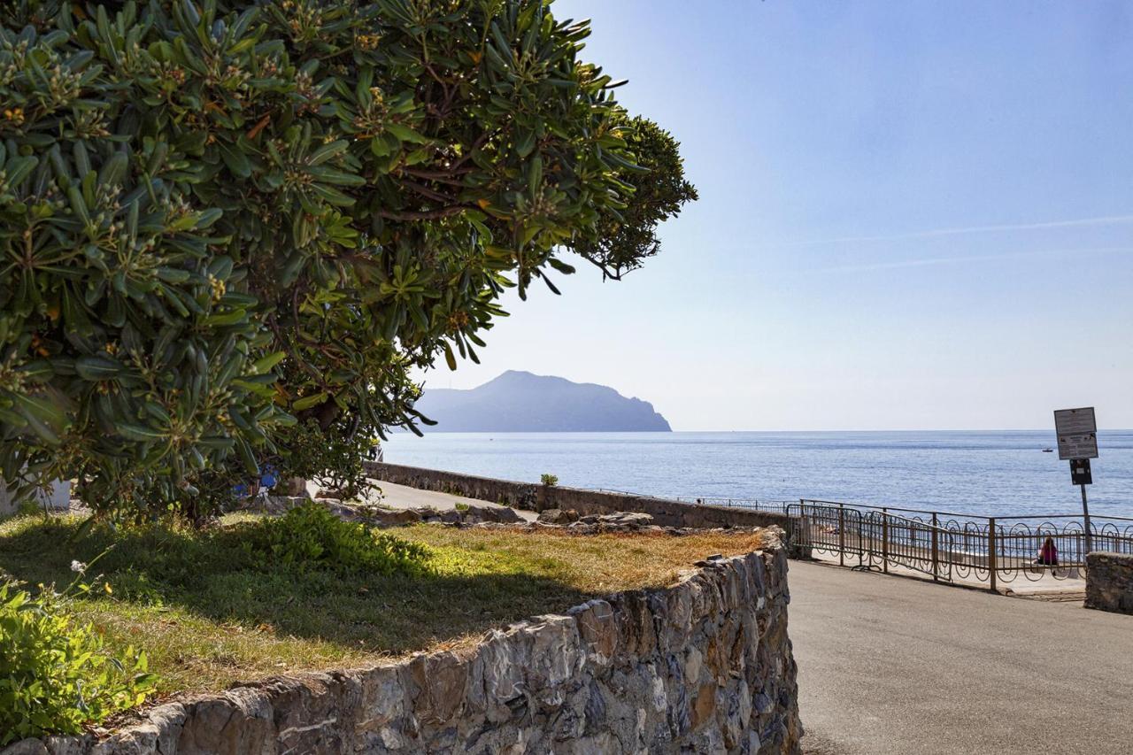 Apartment Quinto Seaview By Wonderful Italy *